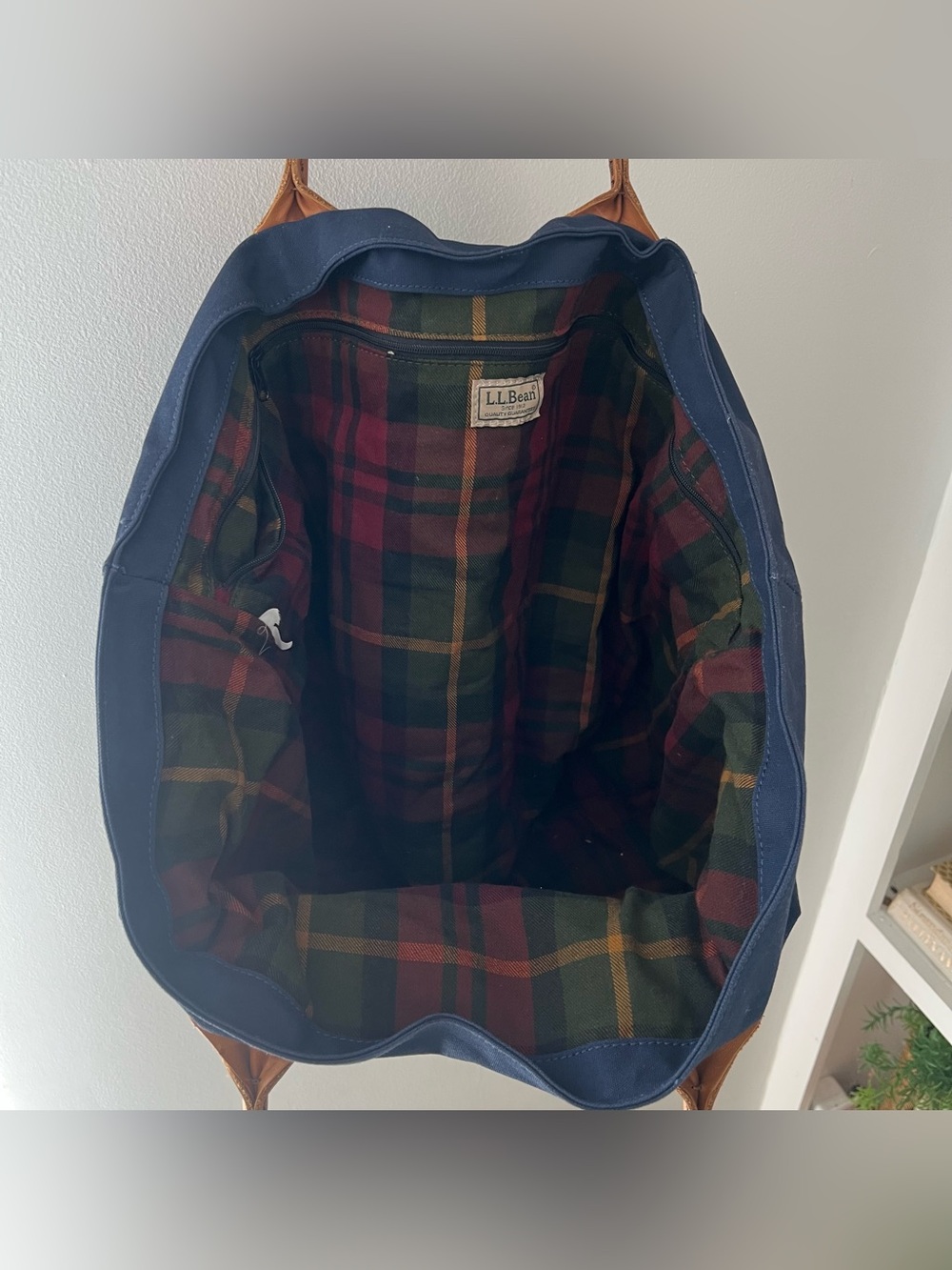 LL Bean Boat And Tote Canvas Bag Canvas Navy Blue Gray Leather Handles 24x18 - Picture 7 of 12